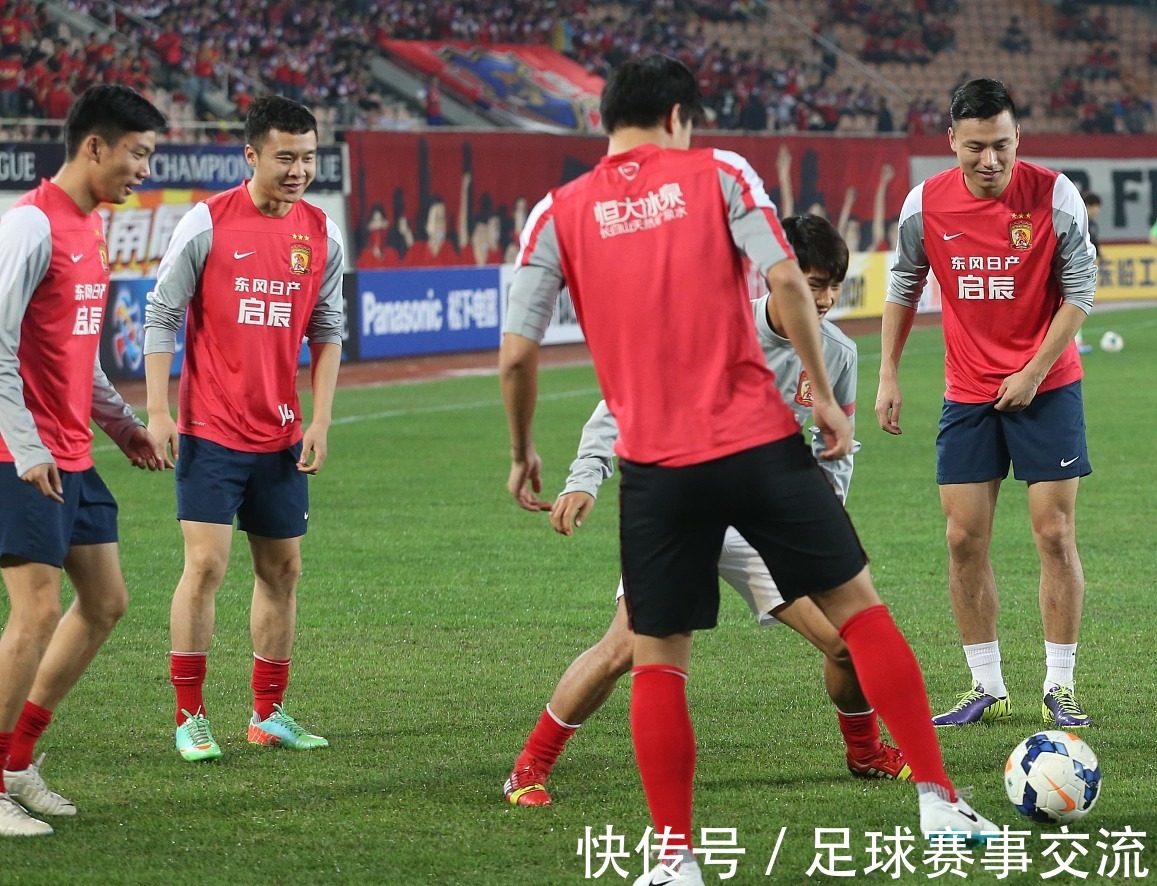 意媒：米兰派球探现场考察亨克18岁前腰卡雷察斯