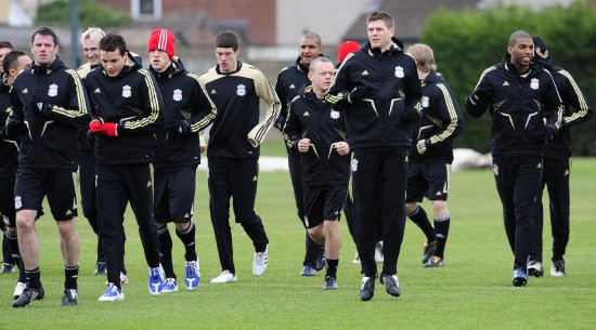 多特年轻前锋一战成名（多特新星前锋一战打响名号）