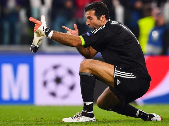 爵士3人得分破20，马尔卡宁28分，爵士终结四连败（马尔卡宁28分领衔，爵士三将20+，球队止住四连败）