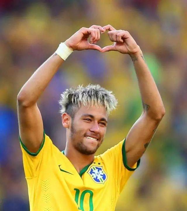 阿斯：科纳特今晚面对四重压力：皇马、球迷、斯洛特和姆巴佩（阿斯报：科纳特今夜四面承压，来自皇马、球迷、斯洛特与姆巴佩）