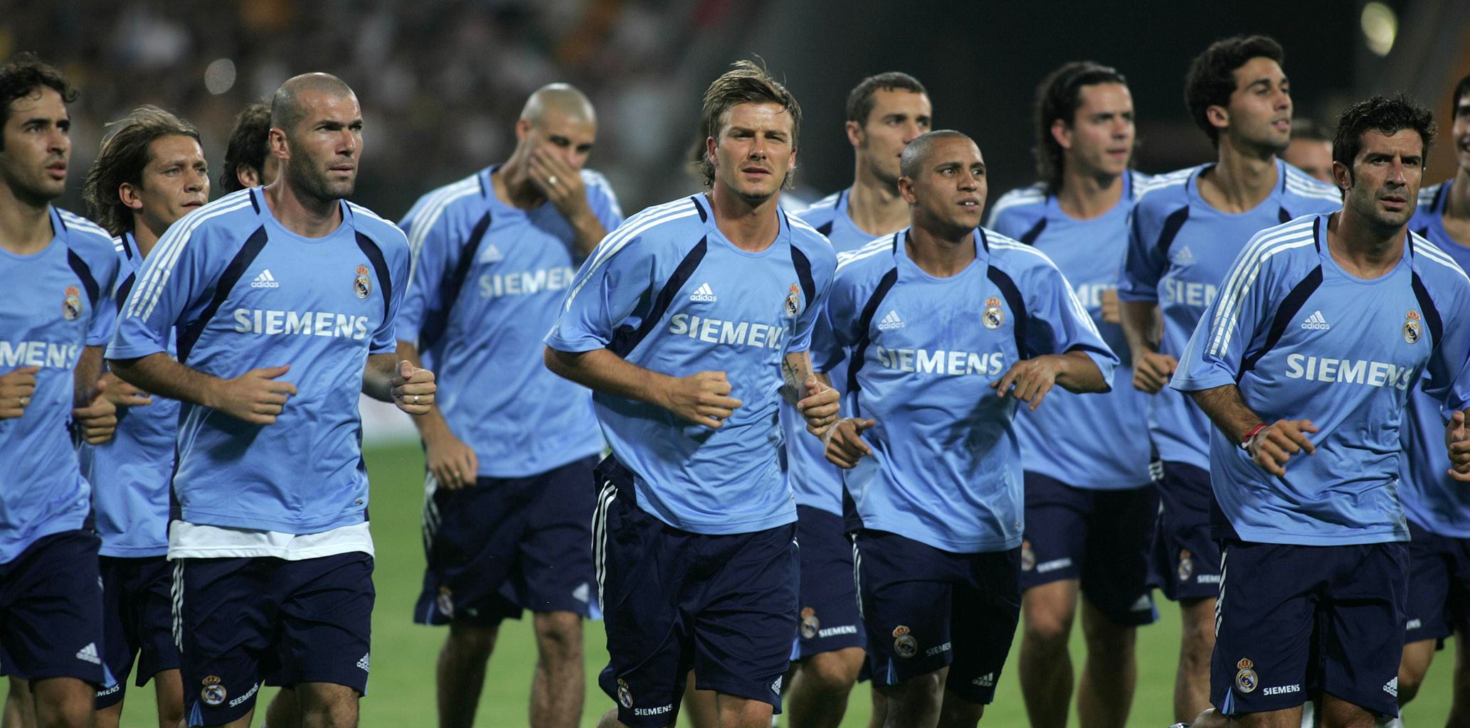 马宁入选2026世界杯候选裁判员培训名单，将经历最后一次考核（马宁入围2026年世界杯候选裁判员培训名单，迎来最终考核）