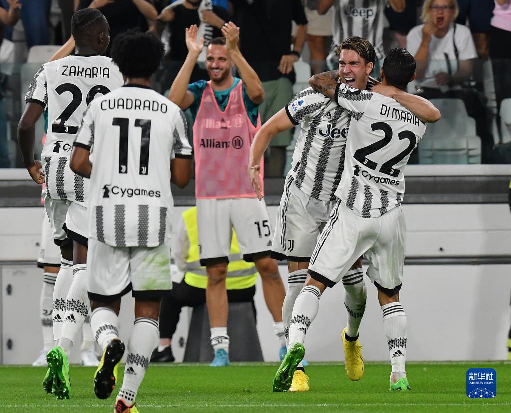 西媒：巴萨对阿拉维斯门票系统崩溃，球迷高喊反拉波尔塔口号（西媒：巴萨对阵阿拉维斯售票系统宕机，球迷高呼反拉波尔塔口号）