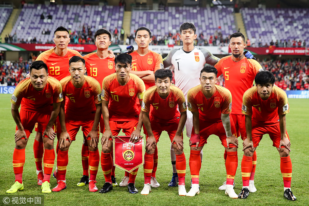 孔蒂：我们过于顾虑且畏首畏尾，这一点必须下大力气改进（孔蒂：我们顾忌太多、缩手缩脚，必须强力纠正）