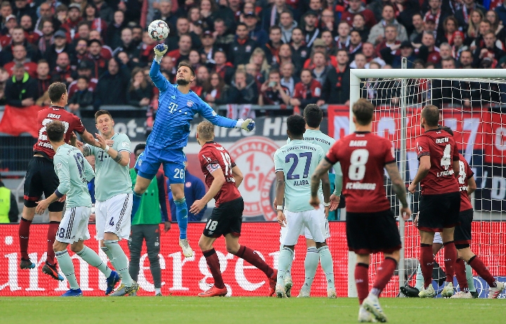 瓦基弗银行女排新赛季冲欧冠决赛主帅：很幸运能拥有博斯科维奇（瓦基弗银行女排新季剑指欧冠决赛 主帅：拥有博斯科维奇是我们的幸运）