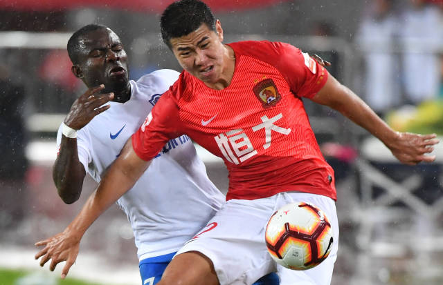 Shams：若雄鹿继续下滑 字母哥与球队间的交易讨论将会升级（Shams：若雄鹿战绩再下滑，字母哥与球队的交易讨论将进一步升温）