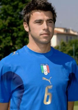 巴黎圣日耳曼姆巴佩帽子戏法（姆巴佩为巴黎圣日耳曼上演帽子戏法）