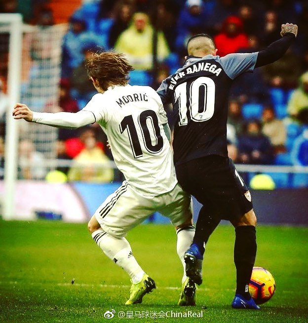 海港vs首尔：2外援PK4外援，蒯纪闻、张琳芃先发，林加德出战（海港对阵首尔：双外援迎战四外援，蒯纪闻、张琳芃首发，林加德登场）