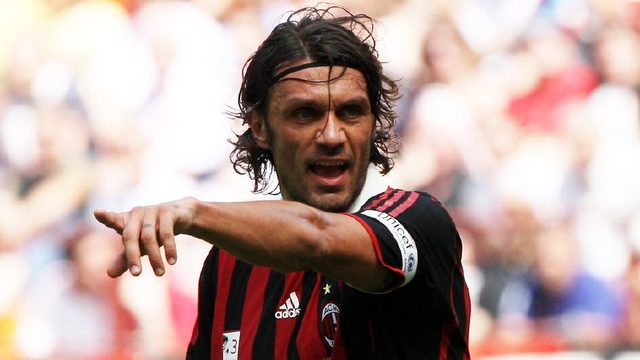 最近几日的皇马球迷。（这几天的皇马球迷）