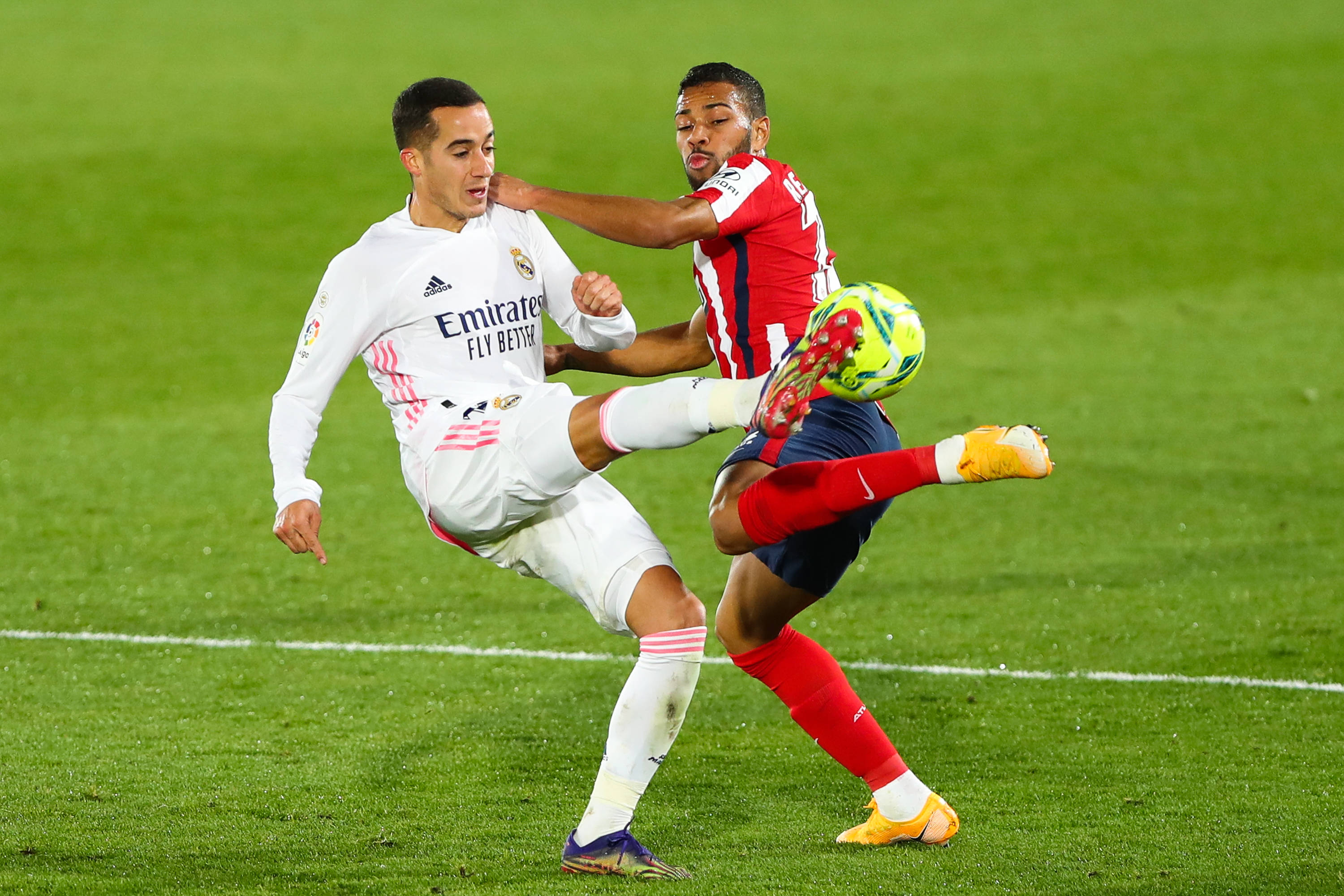 2025-12-05 1103905：45：33（2025年12月05日 1103905时45分33秒）