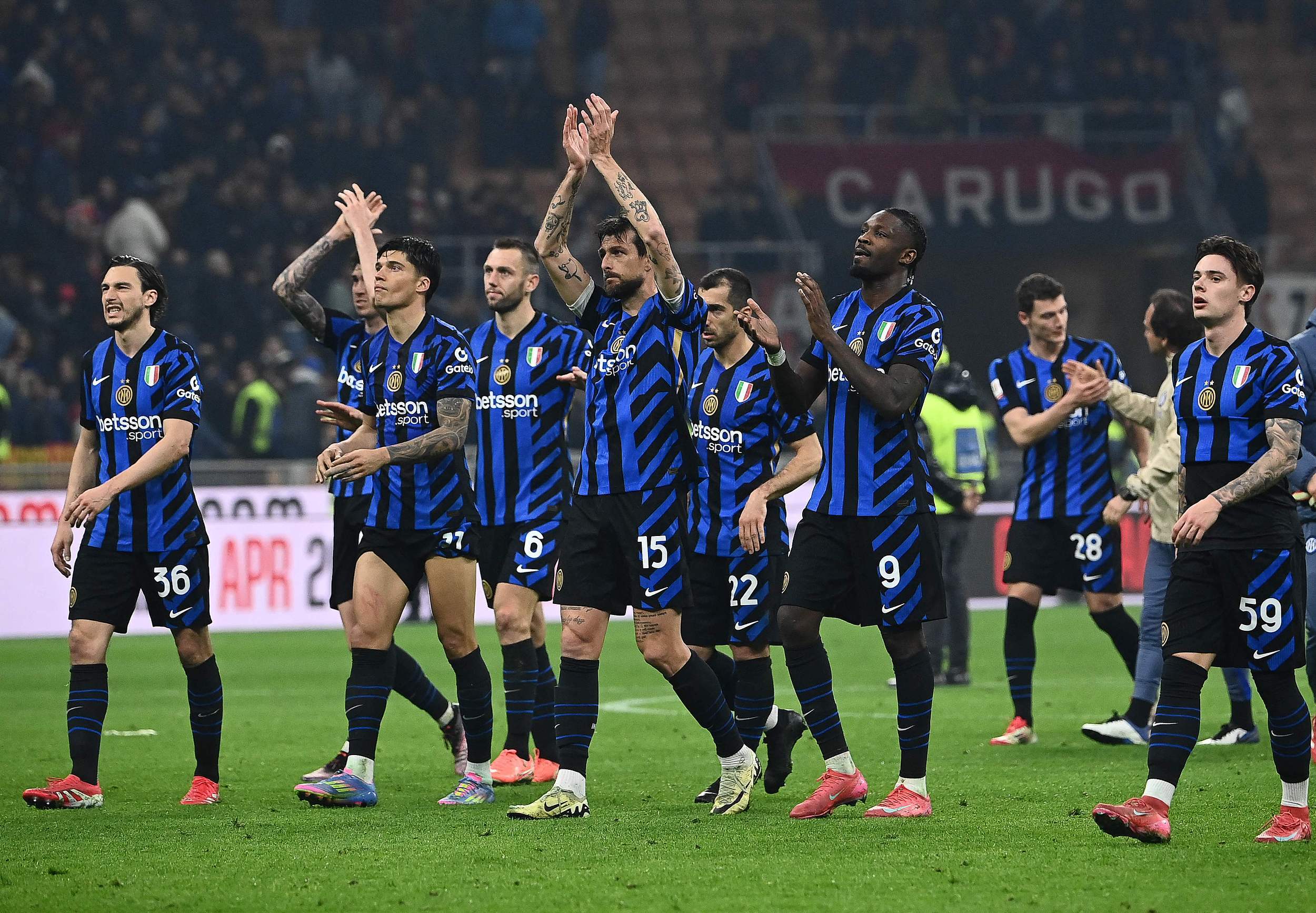 这里是我的主场，加布里埃尔向库尼亚介绍阿森纳训练基地