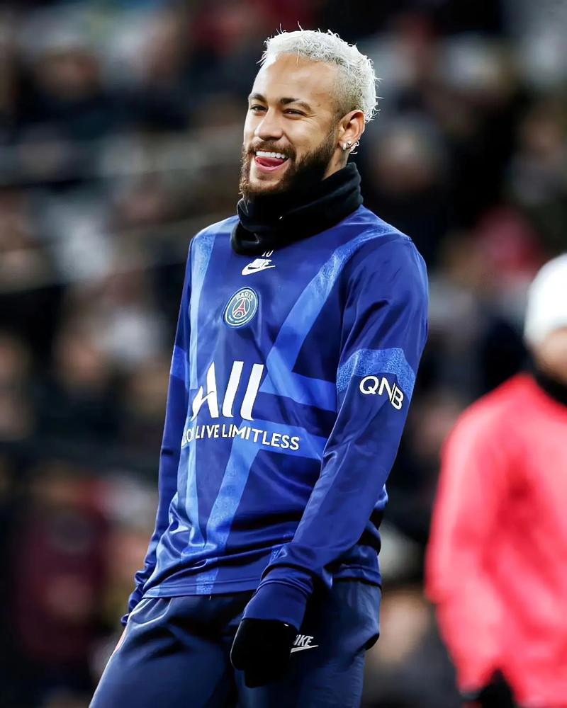 马卡评选无缘世界杯11人阵容：姆伯莫、弗拉霍维奇和索博在列（马卡评出无缘世界杯11人阵容：姆伯莫、弗拉霍维奇、索博入选）