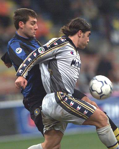 NBA交易市场最新动态：骑士完成引援,（骑士敲定新援：NBA交易市场新动向）